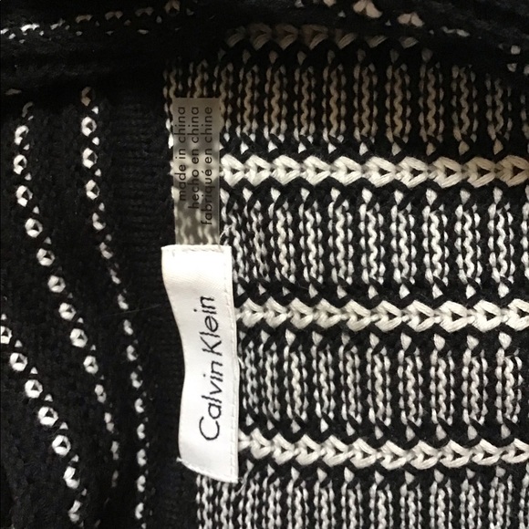 Calvin Klein Sweater - Picture 5 of 5